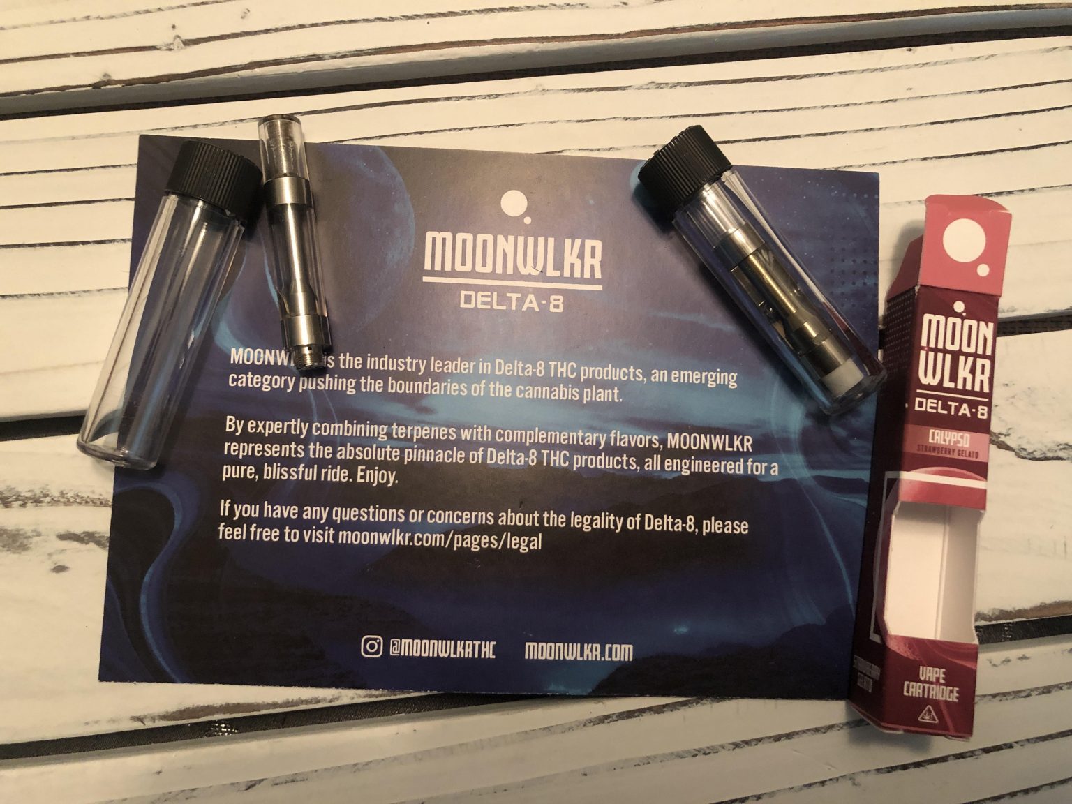 MOONWLKR Calypso & Himalia D8 Vape Carts Review Slyng