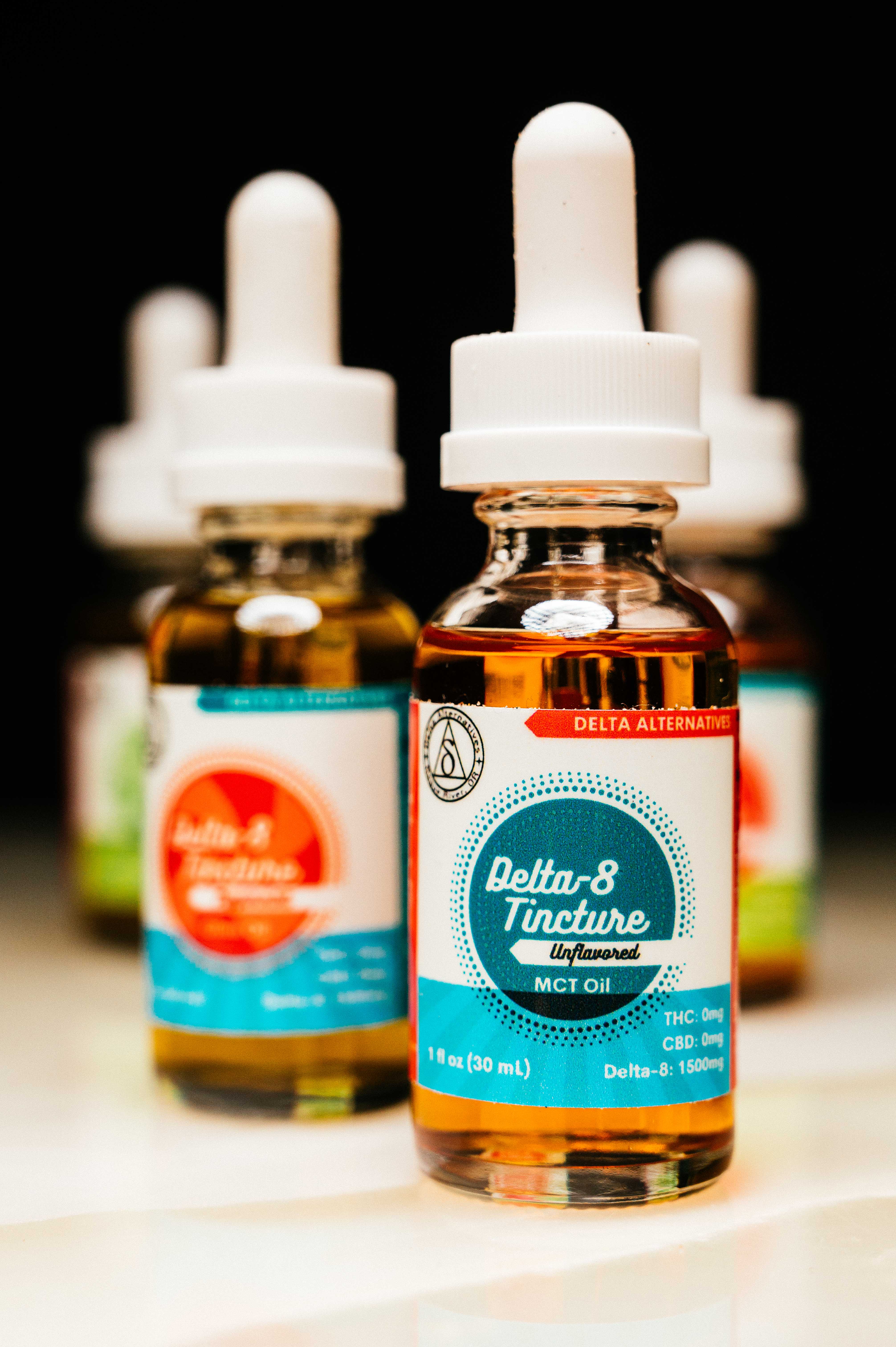 Delta Alternatives Delta 8 MCT Oil Tincture Review